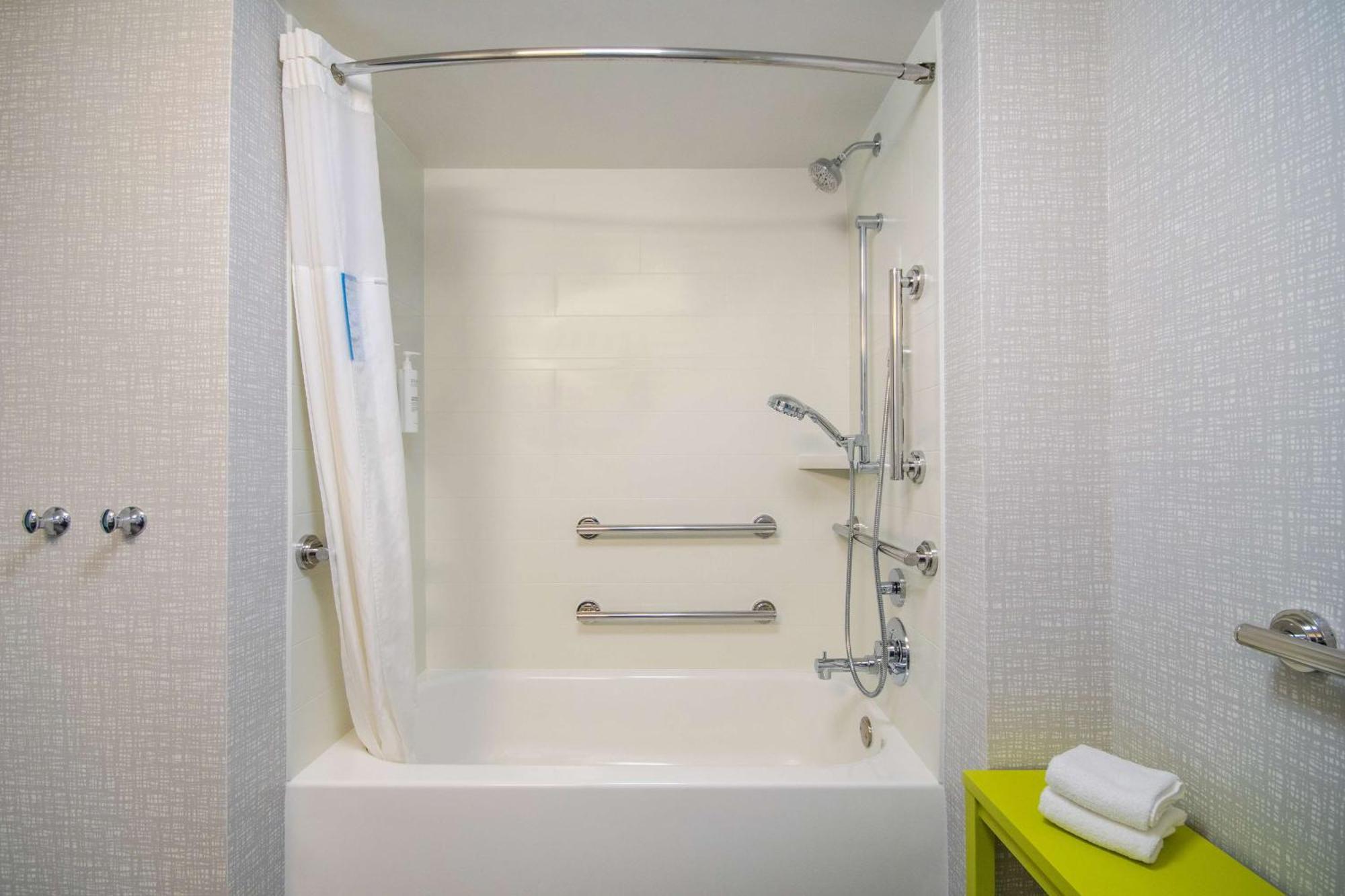 Hampton Inn East Aurora Dış mekan fotoğraf