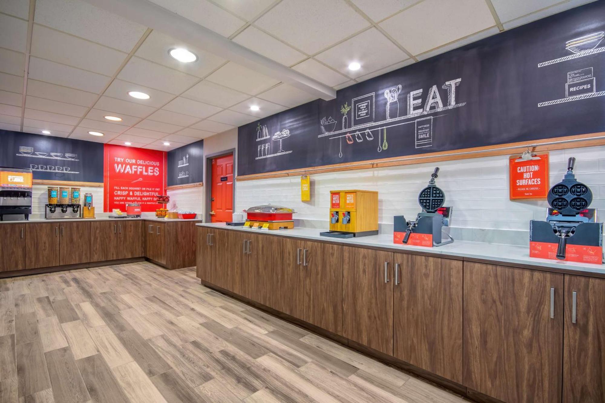 Hampton Inn East Aurora Dış mekan fotoğraf
